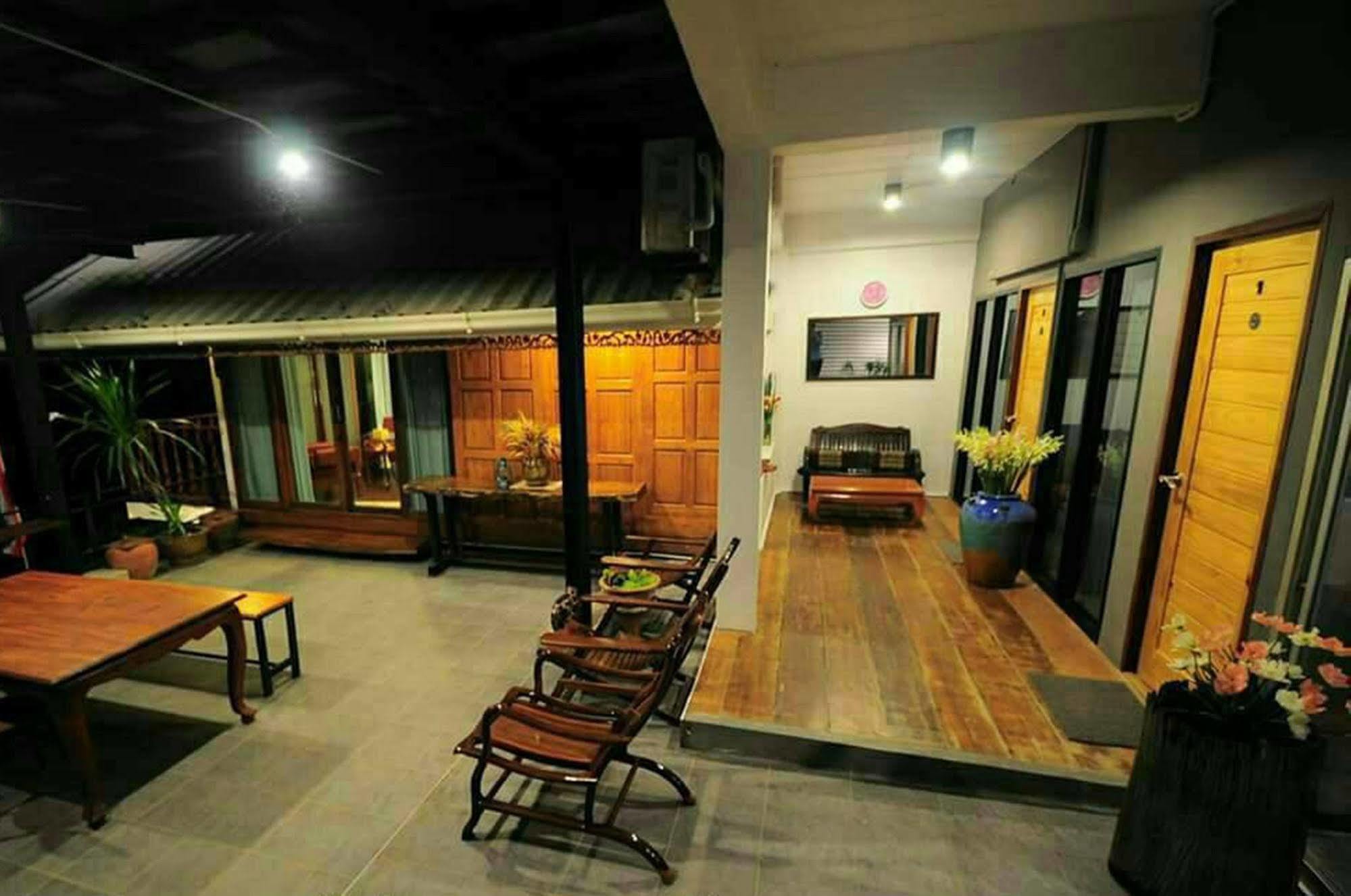 Baan Keang Chon Ayutthaya บ้านเคียงชล อยุธยา Dış mekan fotoğraf